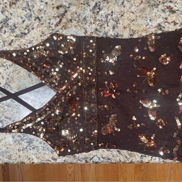 XS Bebe crisscross glittering gold accented top - Picture 5 of 7